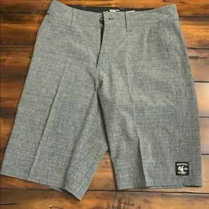 Men’s gray shorts